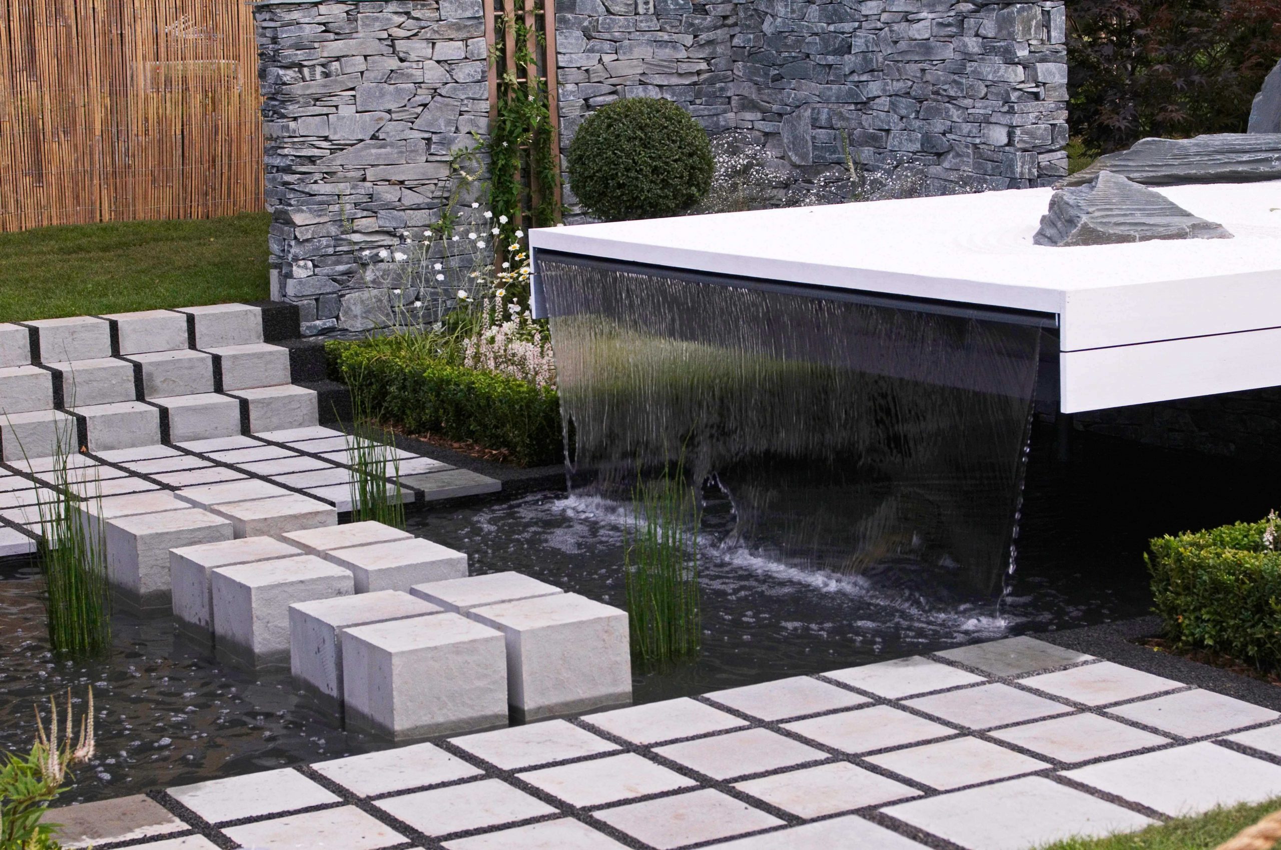 Garden Water Feature And Fountain Installation Company Kennington SE11