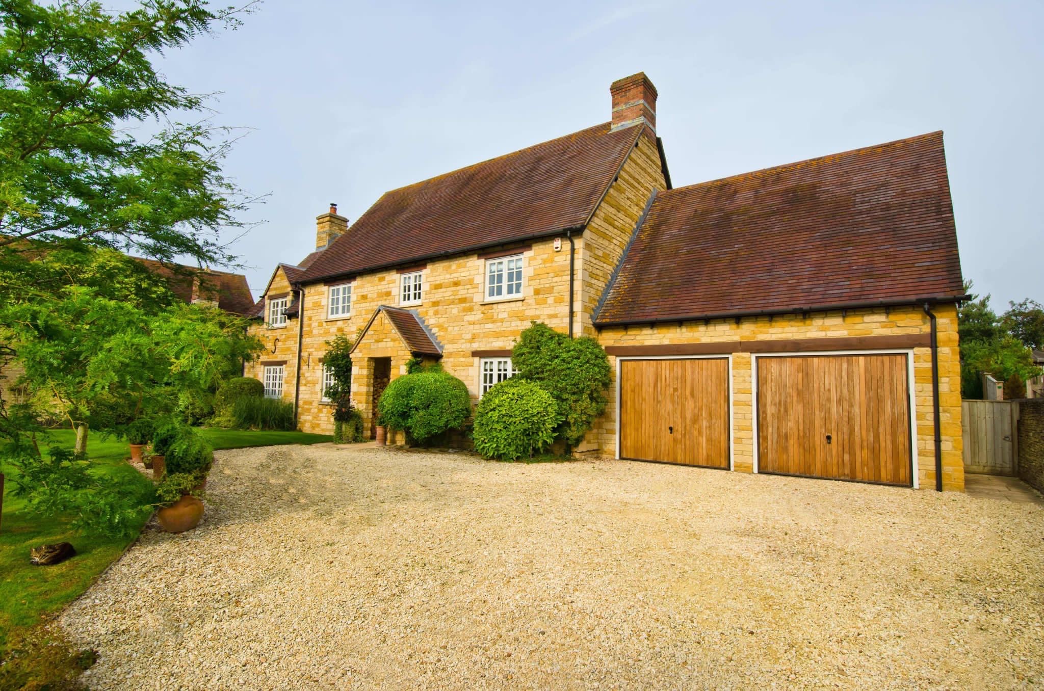 Gravel Driveway Installers Kennington SE11